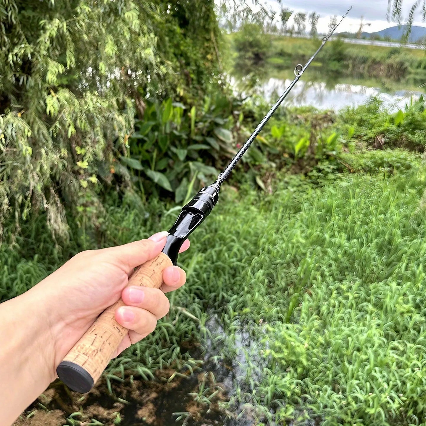 Light Power Fast Action Fly Fishing Rod