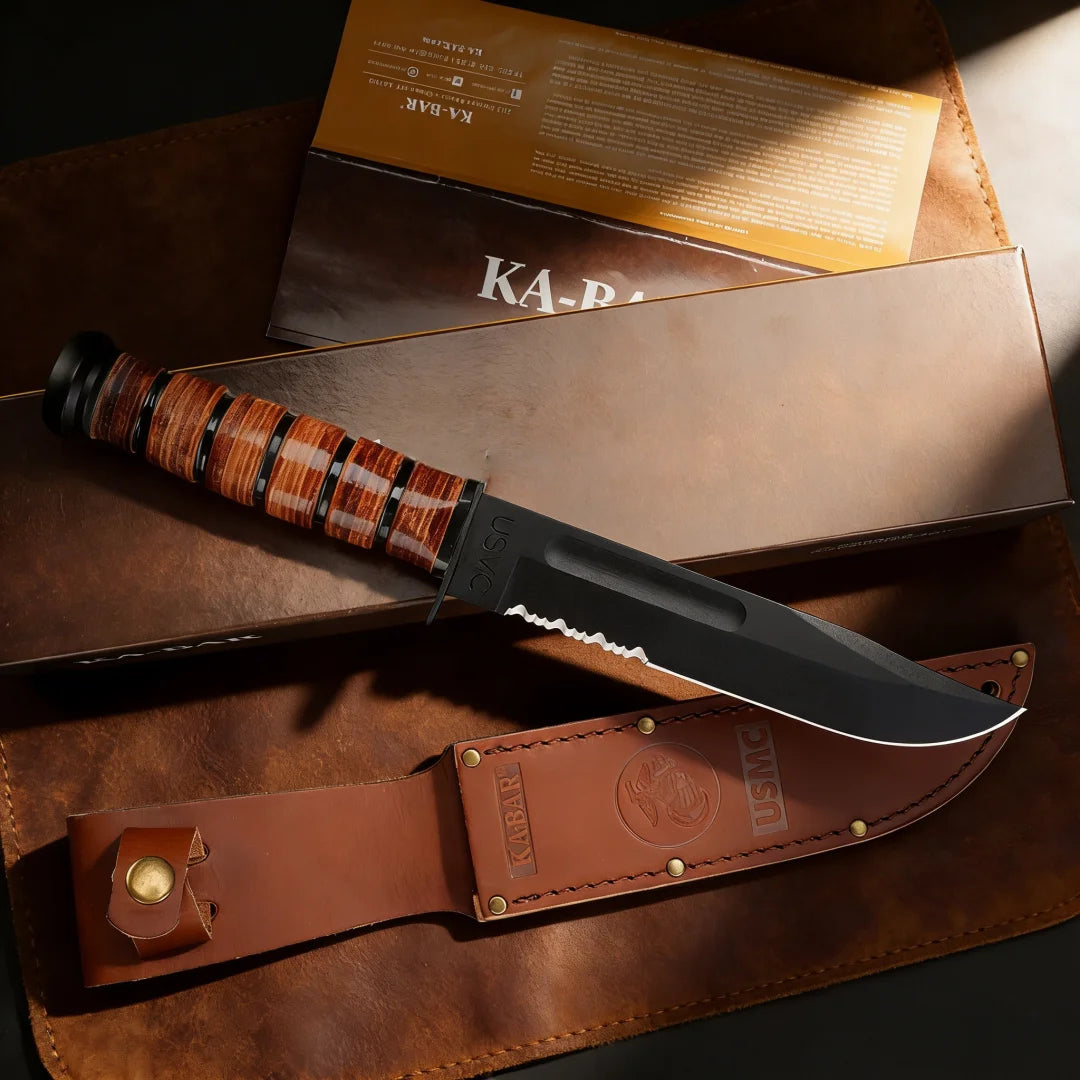 , 1095 high-carbon steel hunting knife