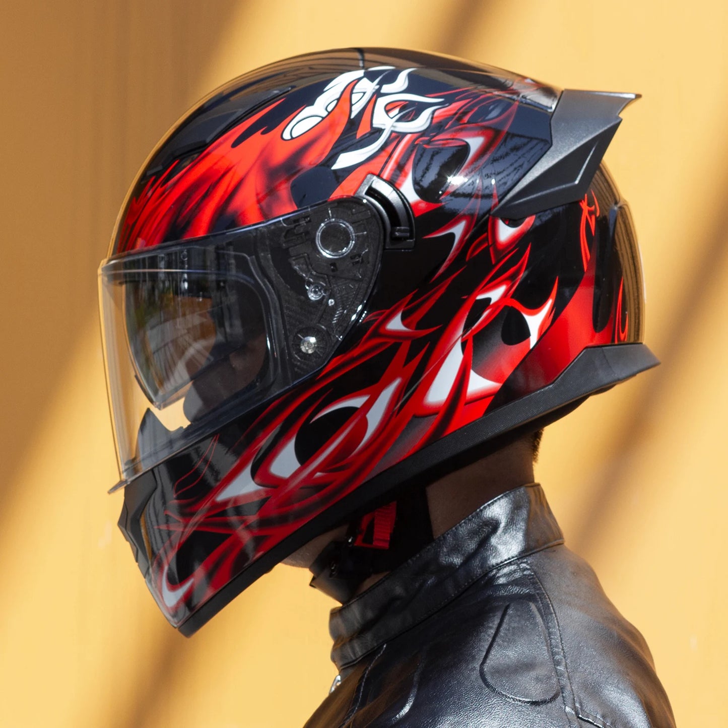 Full - Face Motorcycle Helmet DOT Certified