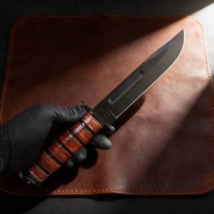 , 1095 high-carbon steel hunting knife
