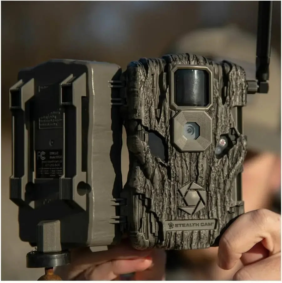 Fusion X 26MP Trail Camera (Verizon, 4-Pack) Bundle